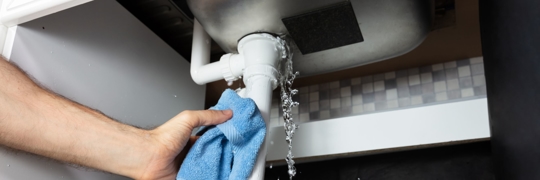 plumber shaking hands with customer